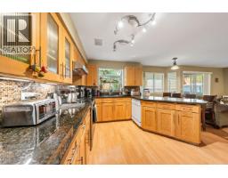 1410 Mountainview Court, Coquitlam, BC V3E2R9 Photo 11