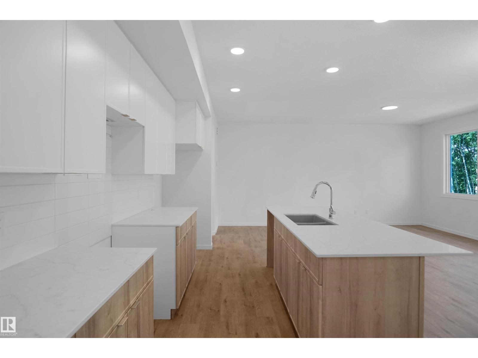 #21 19904 31 AV NW - 8