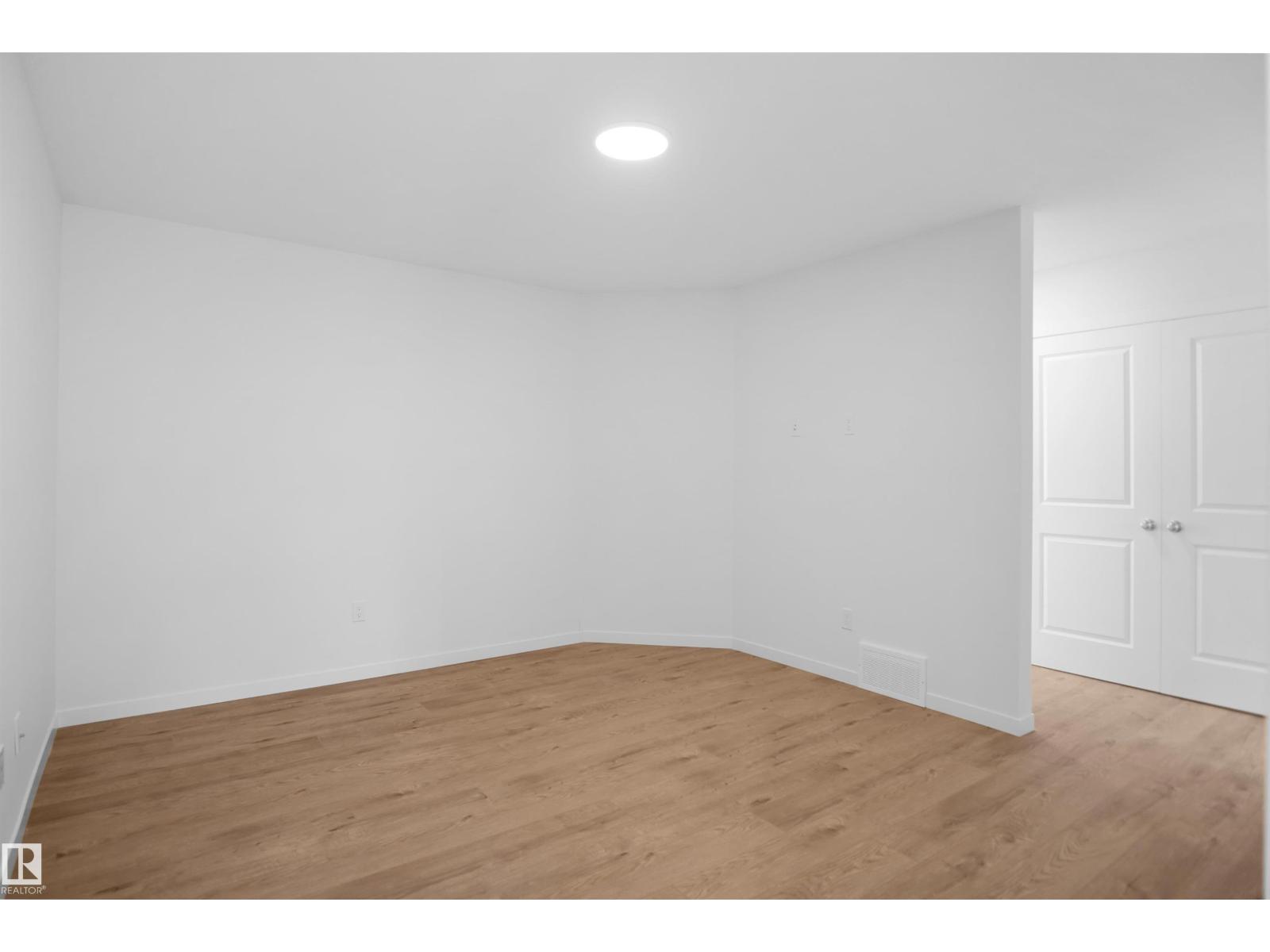 #21 19904 31 AV NW — photo 16