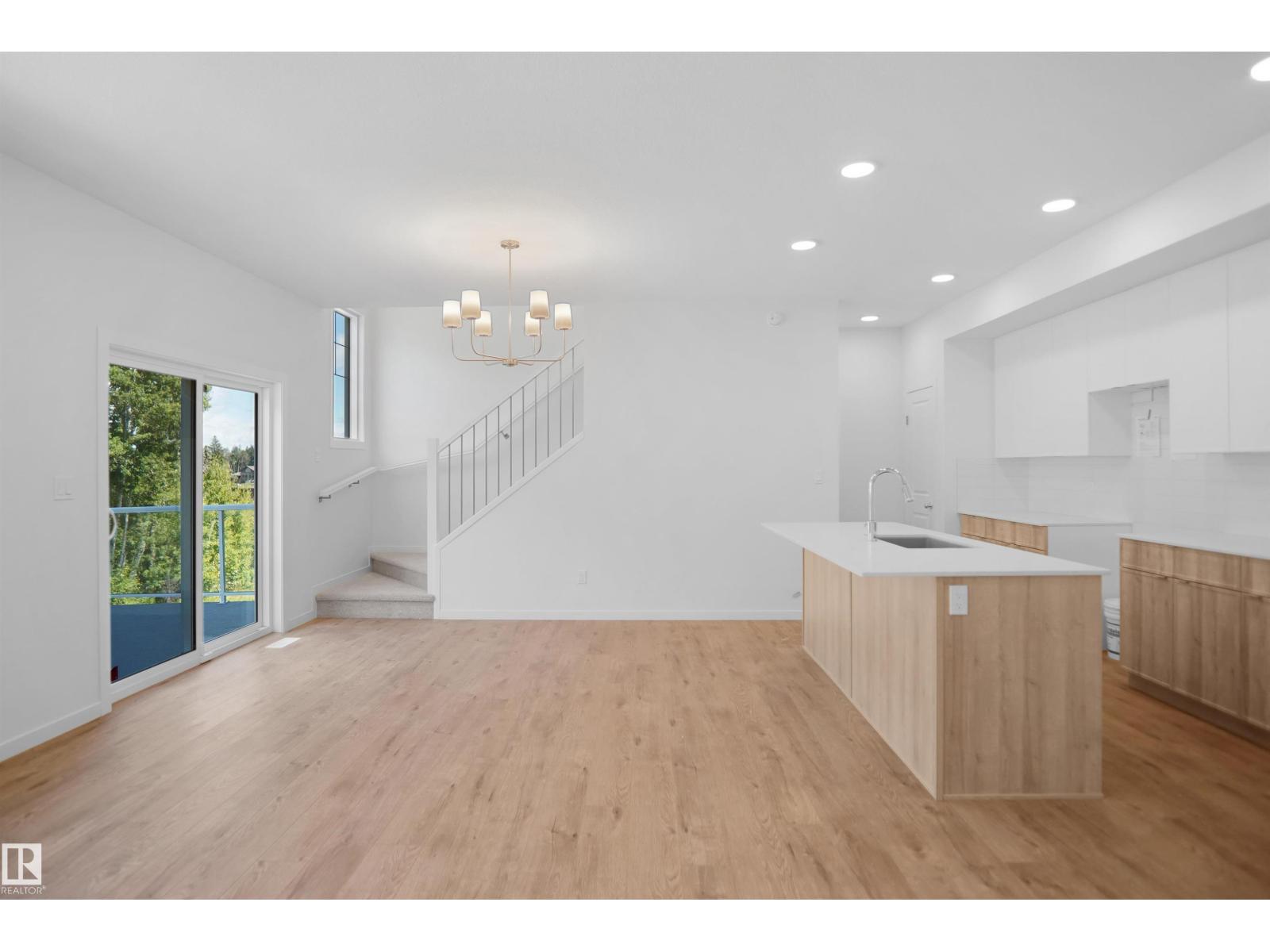 #21 19904 31 AV NW — photo 13