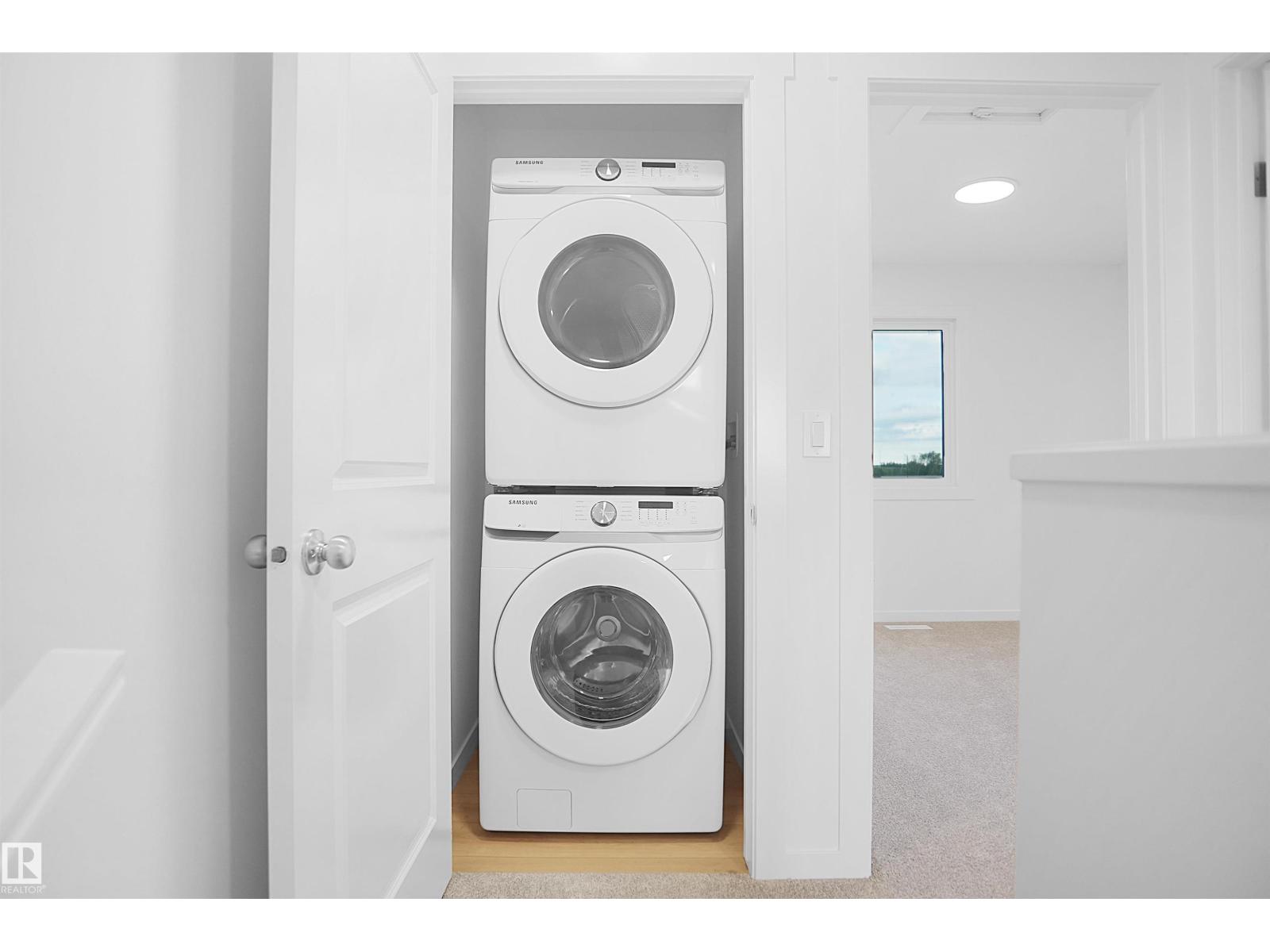 533 ASTER DR NW - 24