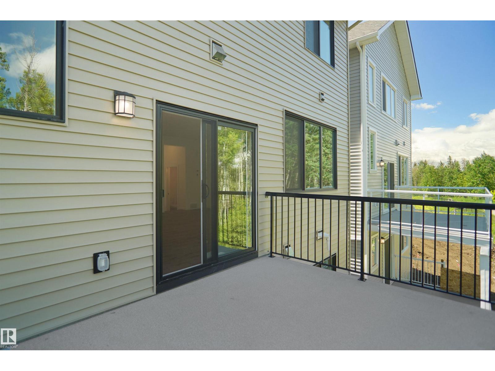 #20 19904 31 AV NW - 34