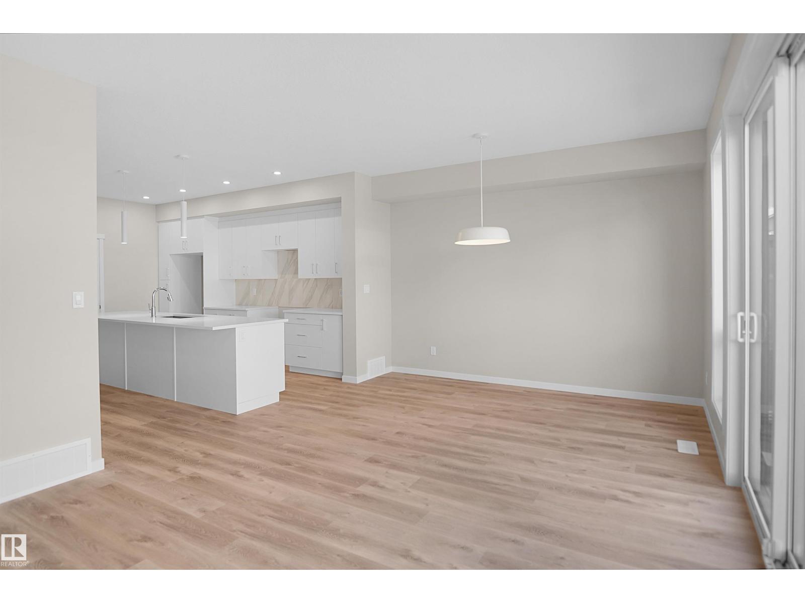 22928 95 AV NW - 17