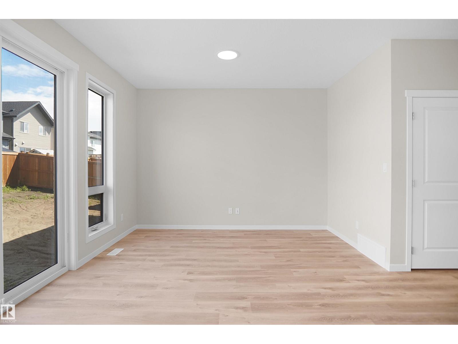 22928 95 AV NW - 14