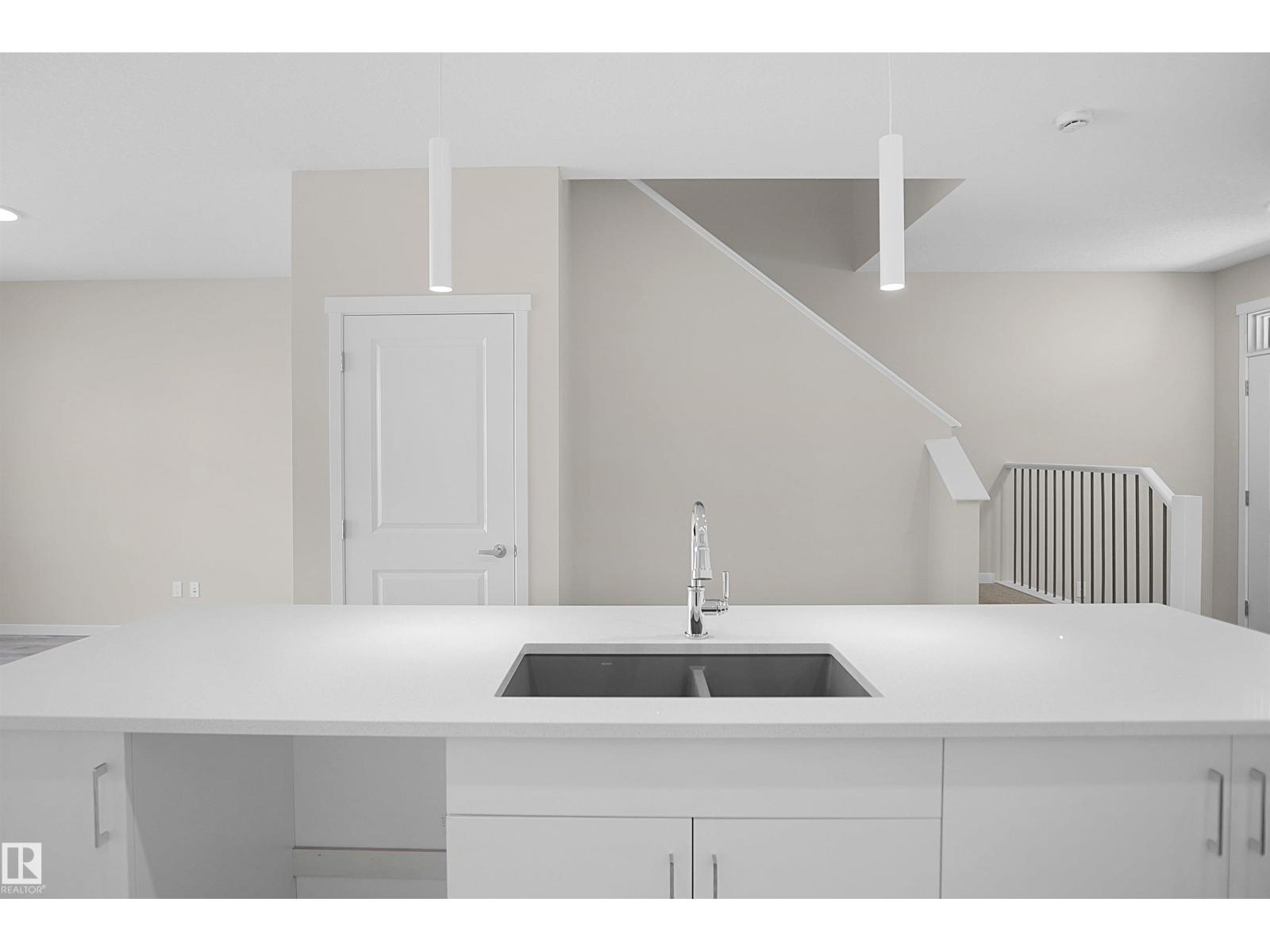 22928 95 AV NW - 9