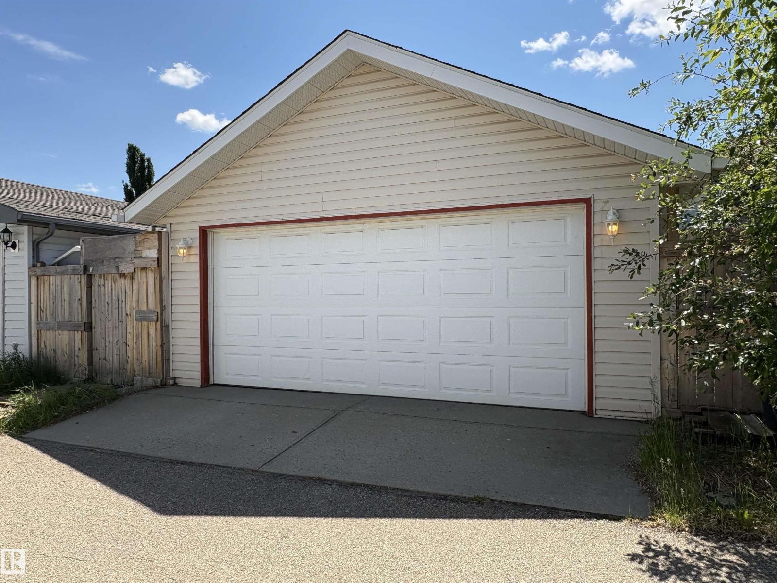21354 87A AV NW — photo 32