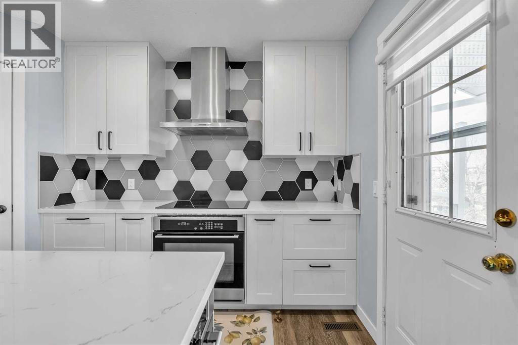 215 Edgevalley Mews - 12