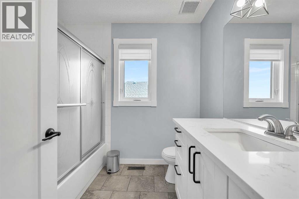 215 Edgevalley Mews - 36