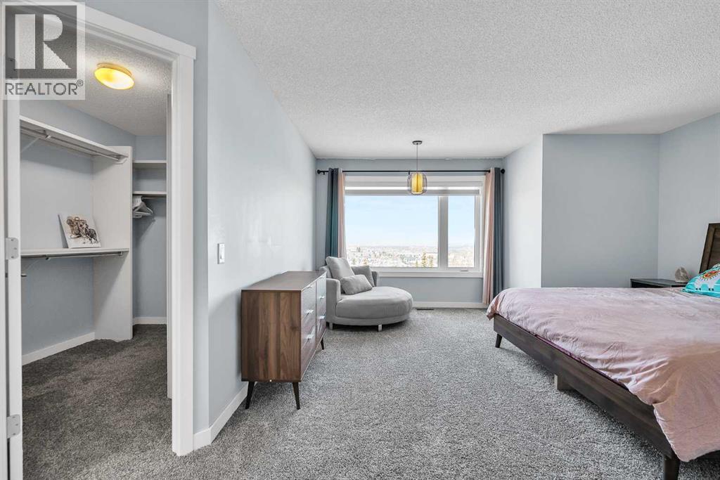 215 Edgevalley Mews - 22