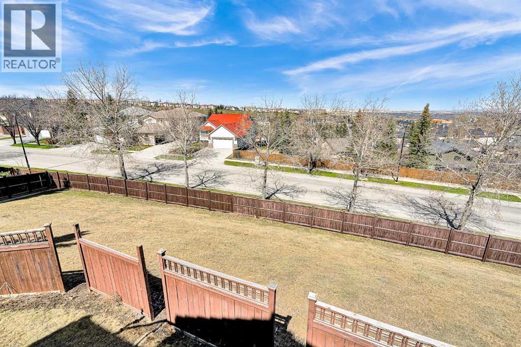 215 Edgevalley Mews - 48