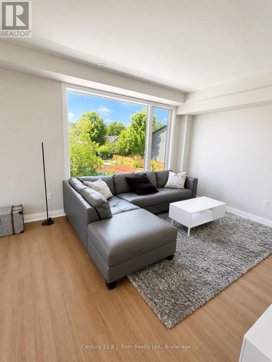 81 LIGHTFOOT DRIVE - 7