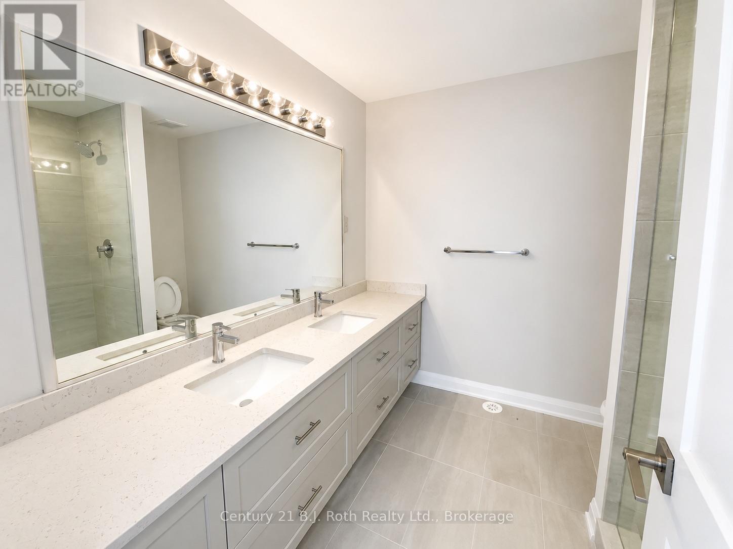 81 LIGHTFOOT DRIVE - 11