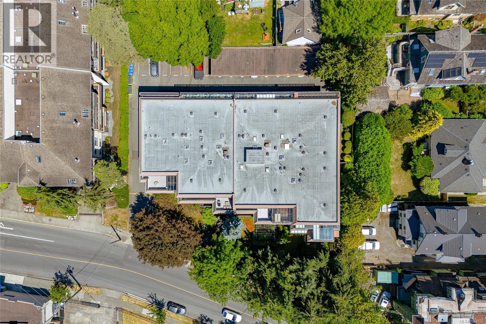 306 1120 Fairfield Road, Victoria