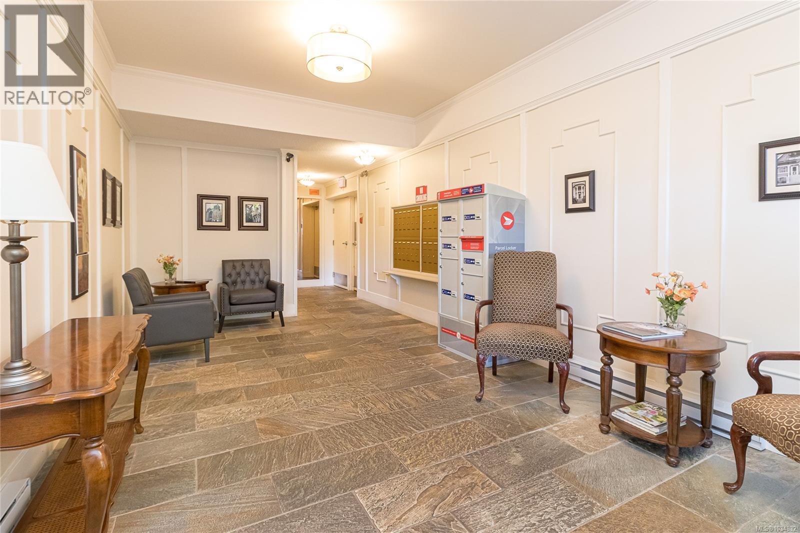 306 1120 Fairfield Road, Victoria