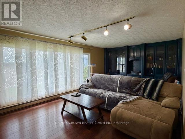 80 BRUNELLE ROAD N - 21