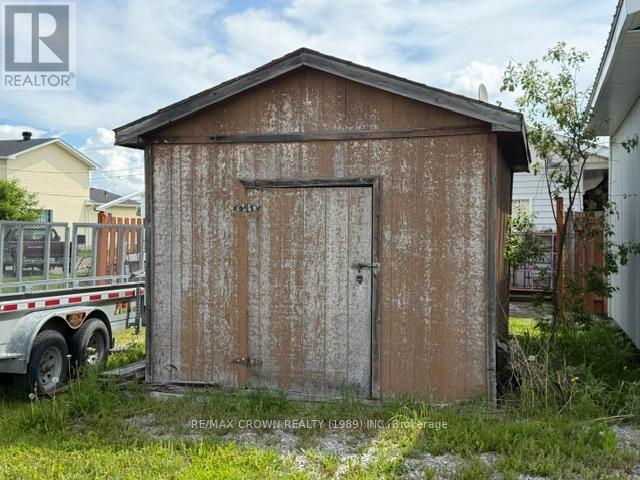 80 BRUNELLE ROAD N - 9