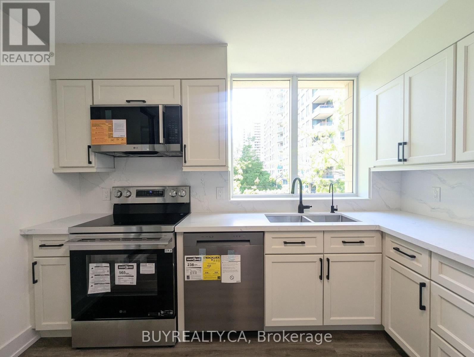 #308 256 DORIS AVENUE - 11