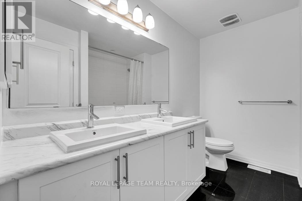 3 Bed, 3 Bath House for Rent in Ottawa – 174 HAWKSHAW CRESCENT, Ottawa – MLS# X13470506 - Image 29