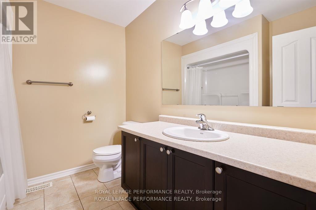 3 Bed, 3 Bath House for Rent in Ottawa – 1843 ARROWGRASS WAY, Ottawa – MLS# X13470520 - Image 25
