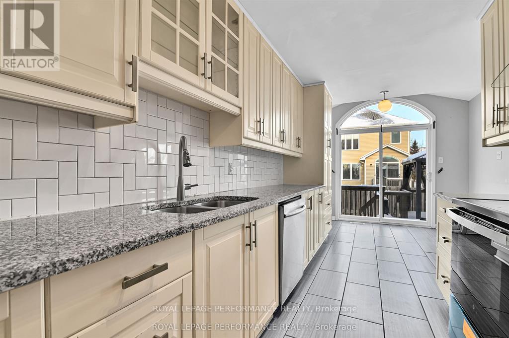 4 Bed, 4 Bath House for Rent in Ottawa – 622 LOUIS TOSCANO DRIVE, Ottawa – MLS# X13470522 - Image 13