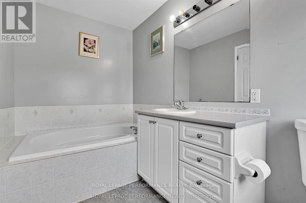 4 Bed, 4 Bath House for Rent in Ottawa – 622 LOUIS TOSCANO DRIVE, Ottawa – MLS# X13470522 - Image 21