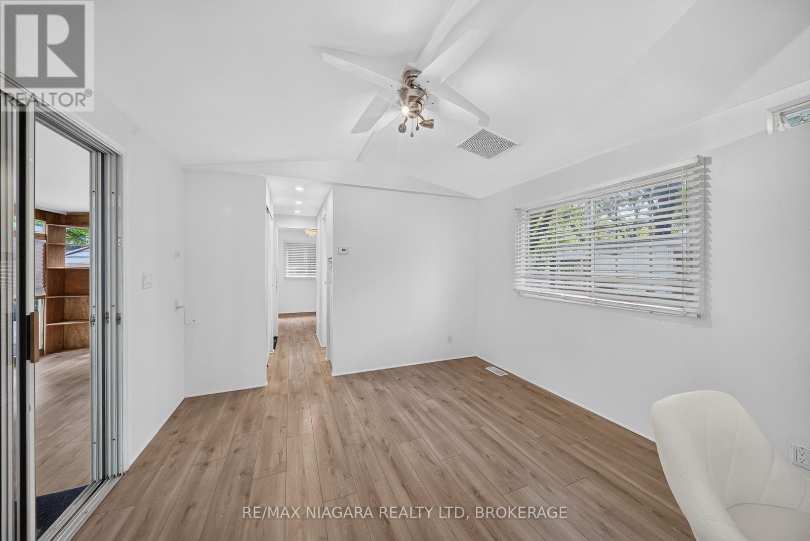 #234 8845 LUNDYS LANE - 16