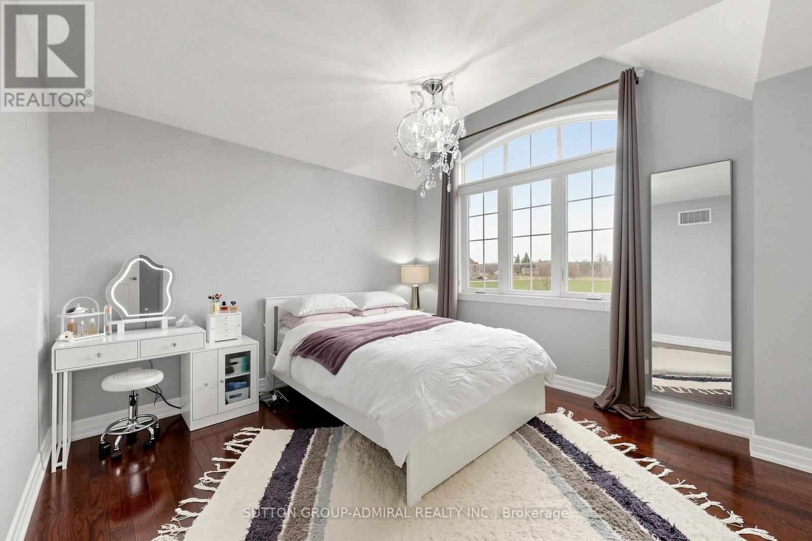 32 NICORT ROAD - 32