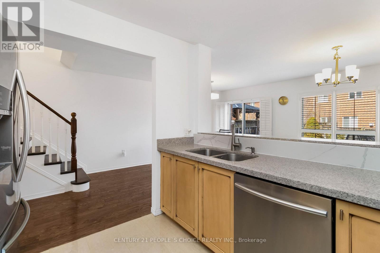 2145 REDSTONE CRESCENT - 18