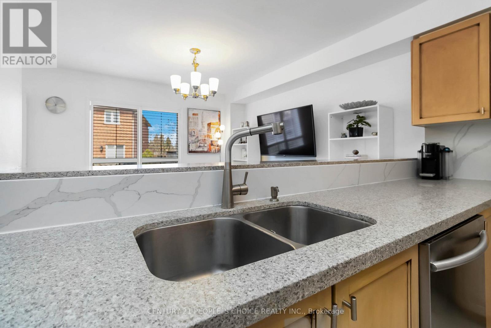 2145 REDSTONE CRESCENT - 19
