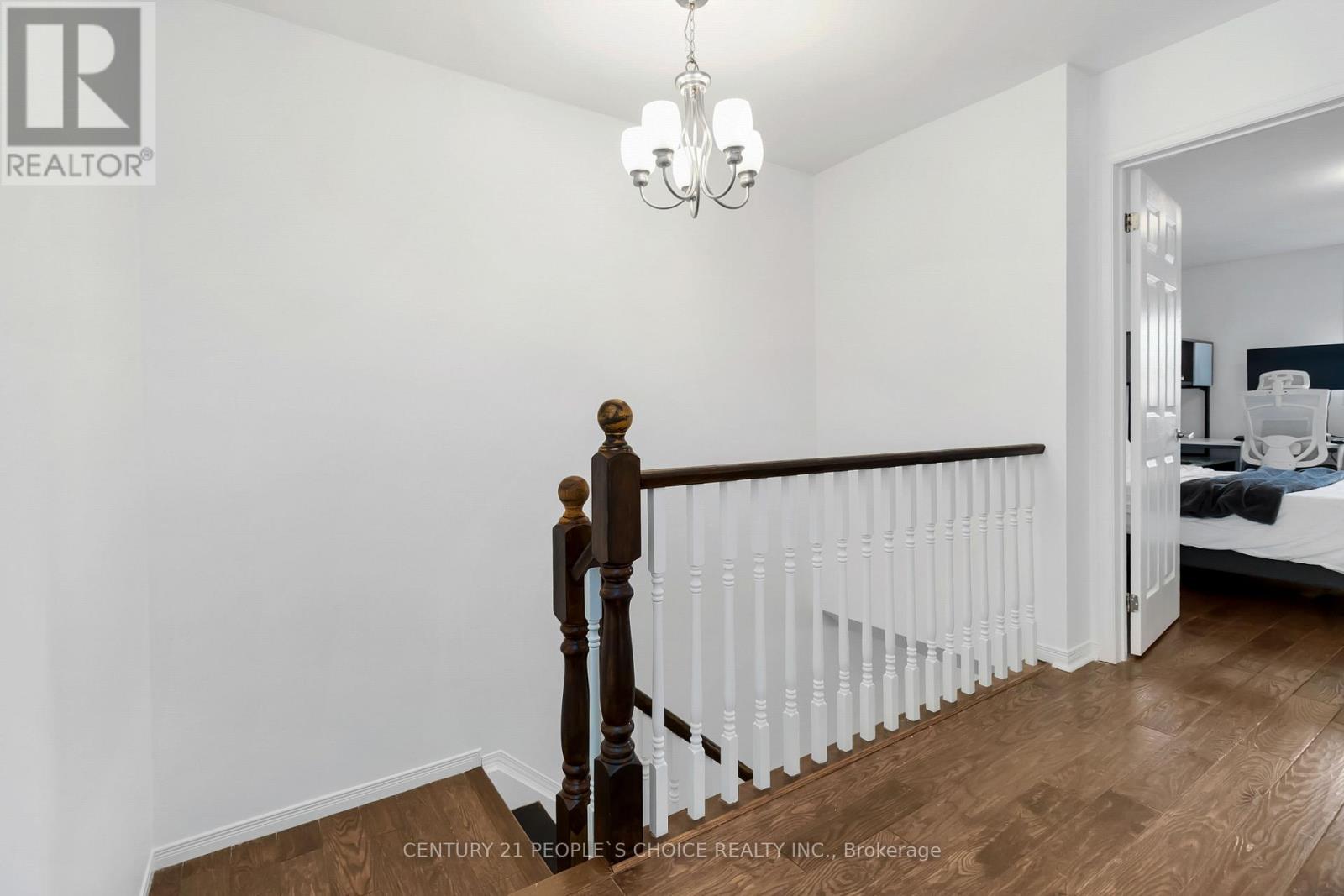 2145 REDSTONE CRESCENT - 22