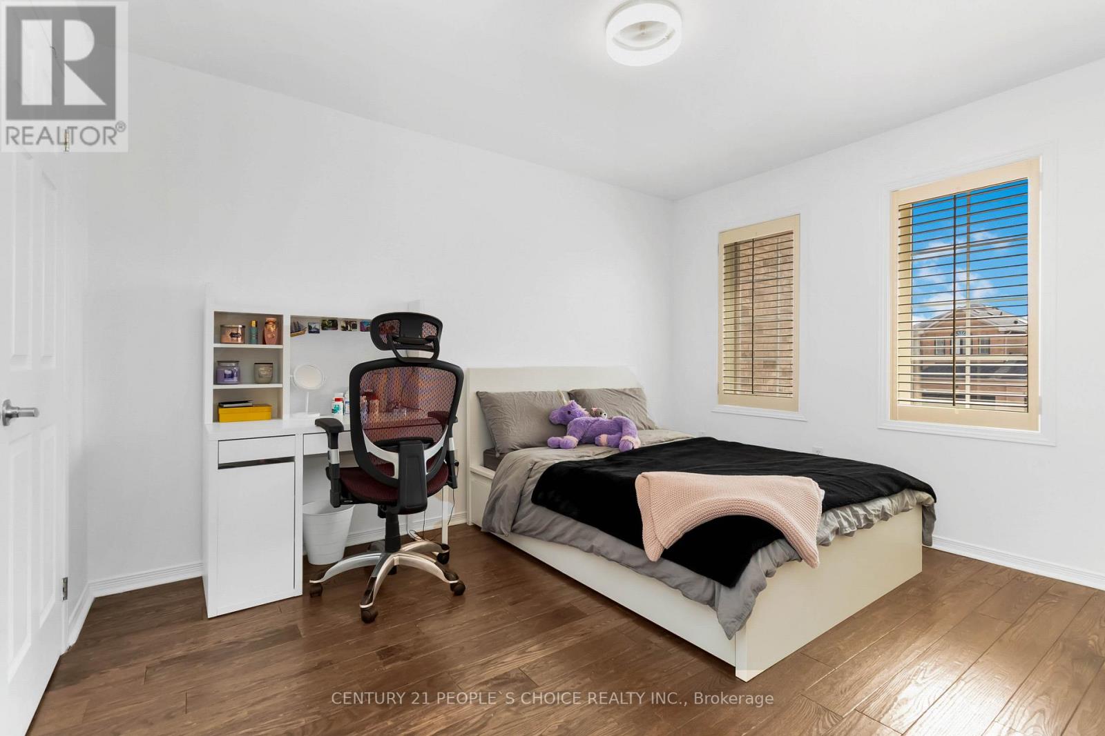 2145 REDSTONE CRESCENT - 25
