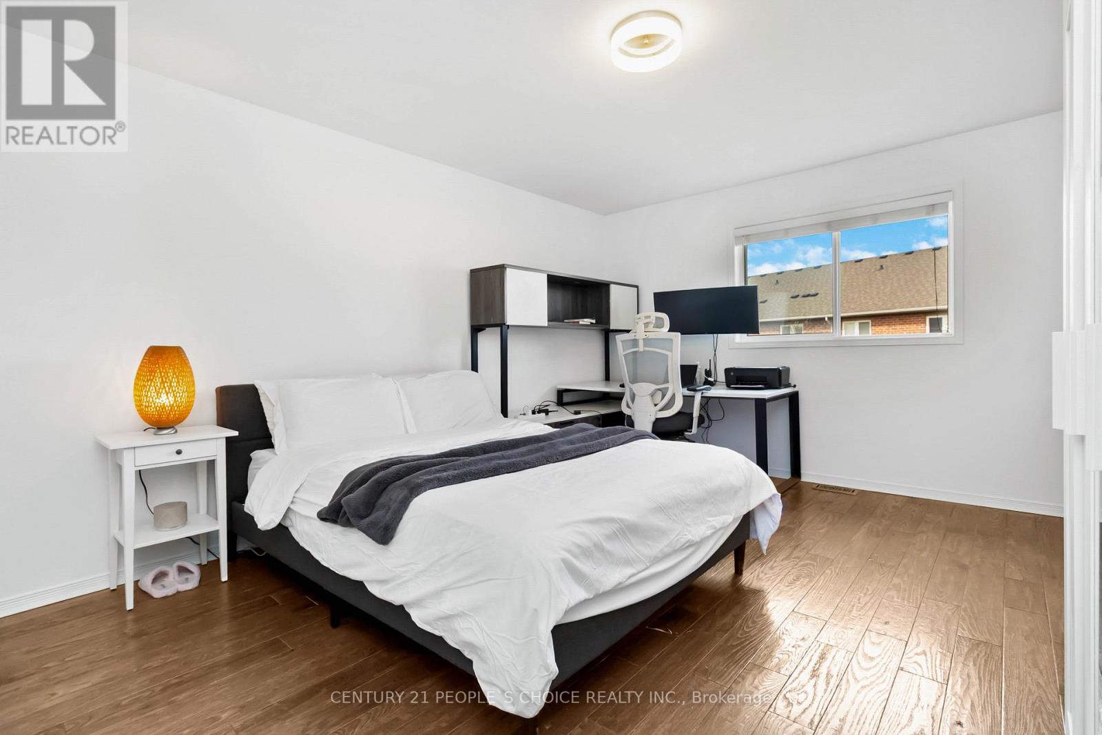 2145 REDSTONE CRESCENT - 27