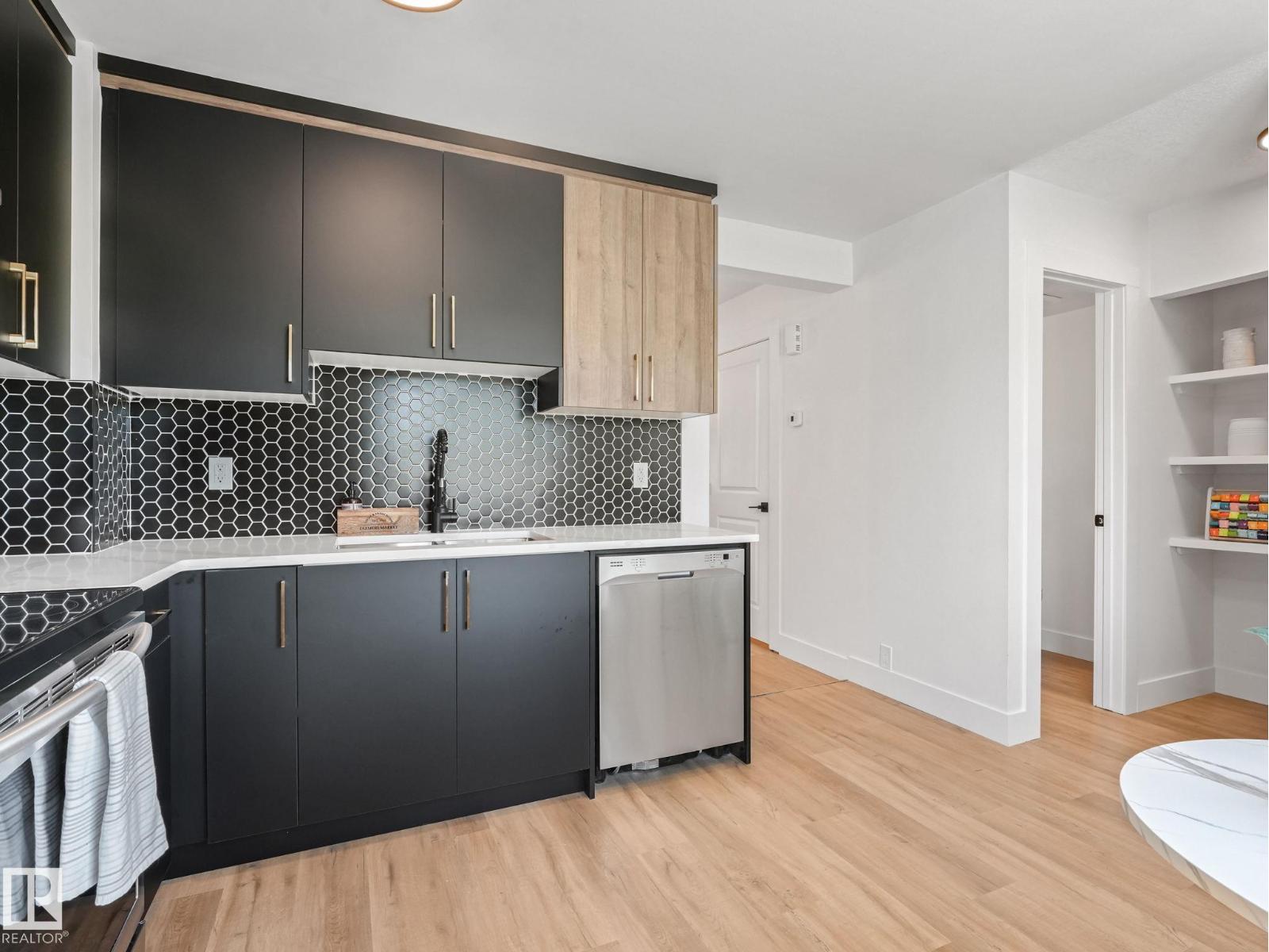 #10 13833 30 ST NW - 6