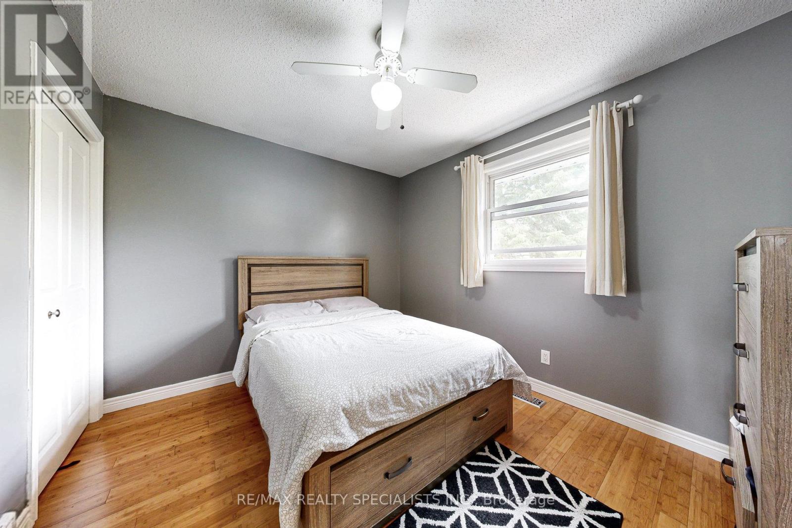 99 PINNACLE DRIVE - 23