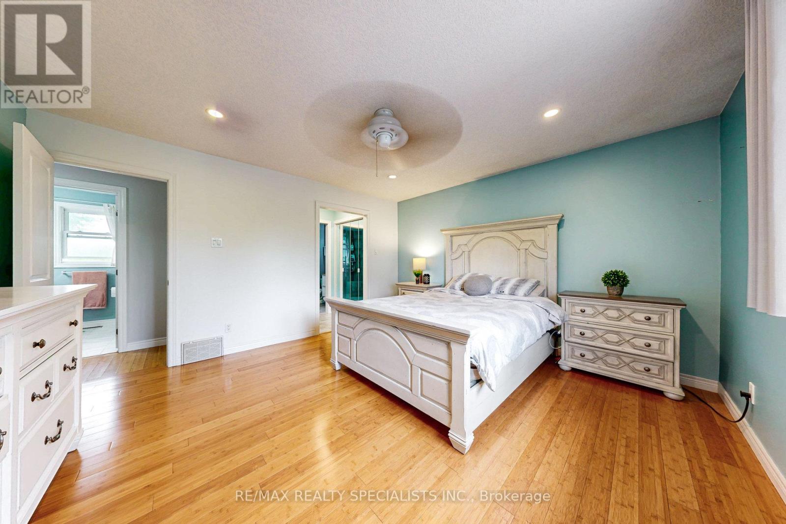 99 PINNACLE DRIVE - 27
