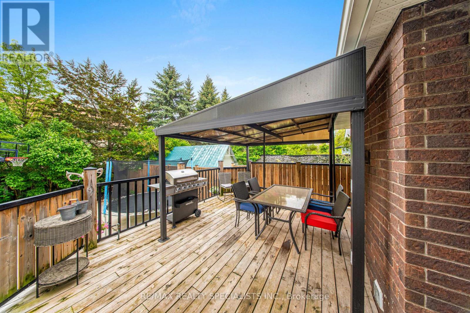 99 PINNACLE DRIVE - 40