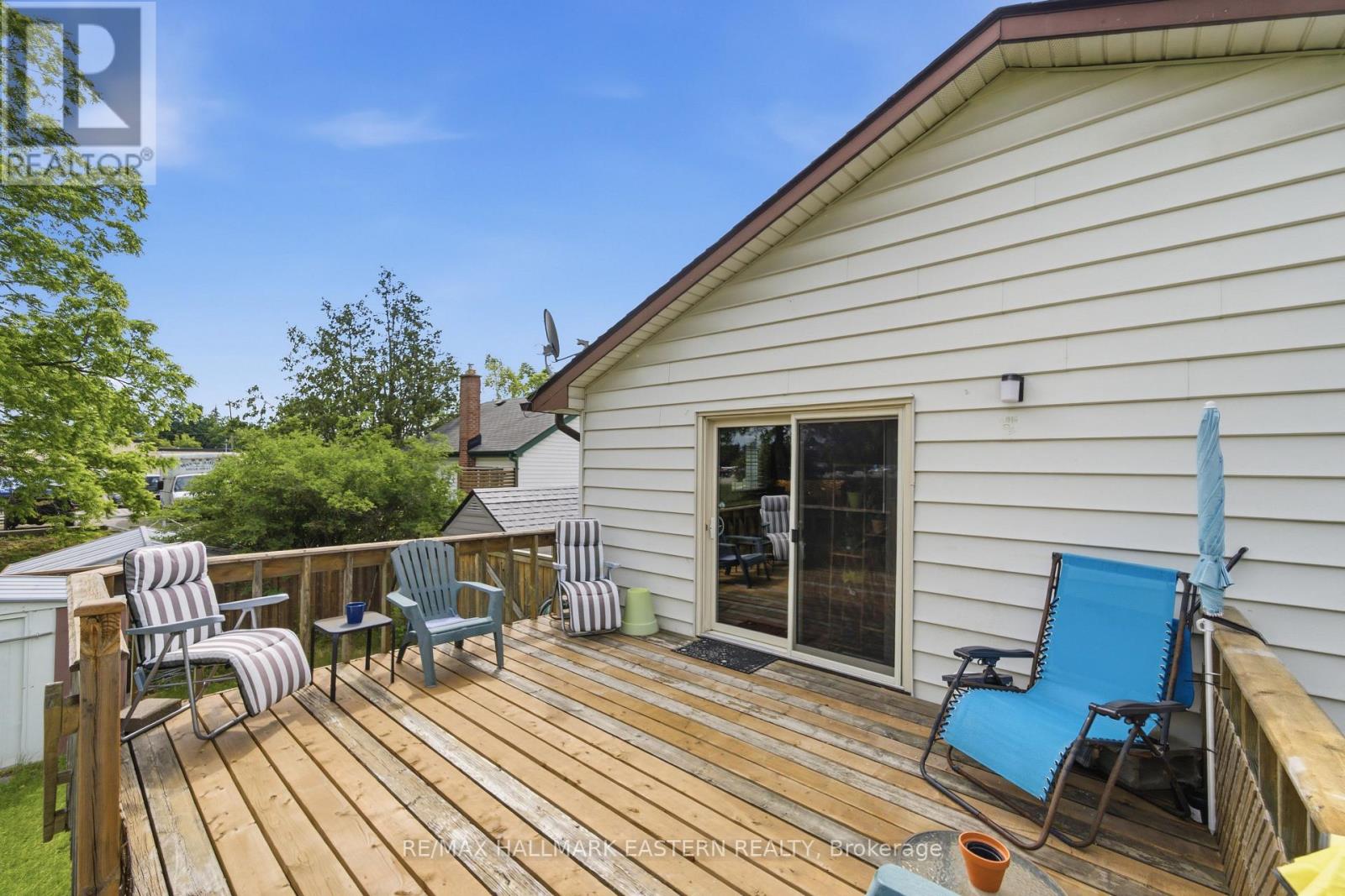 636 FRANK STREET - 20