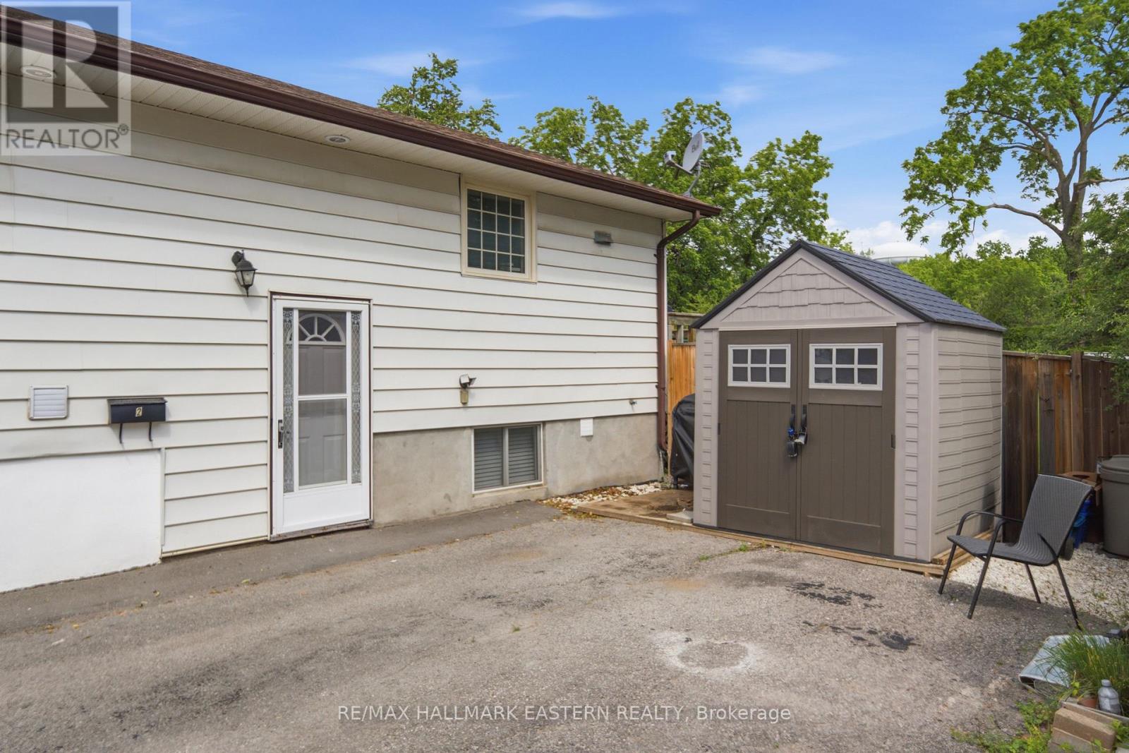 636 FRANK STREET - 24