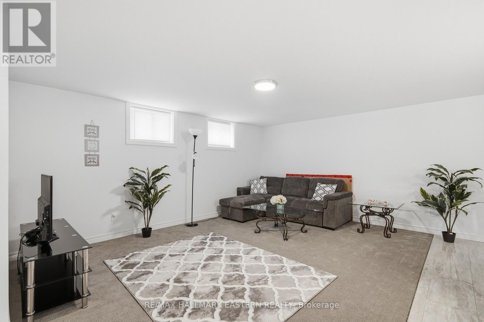 636 FRANK STREET - 27