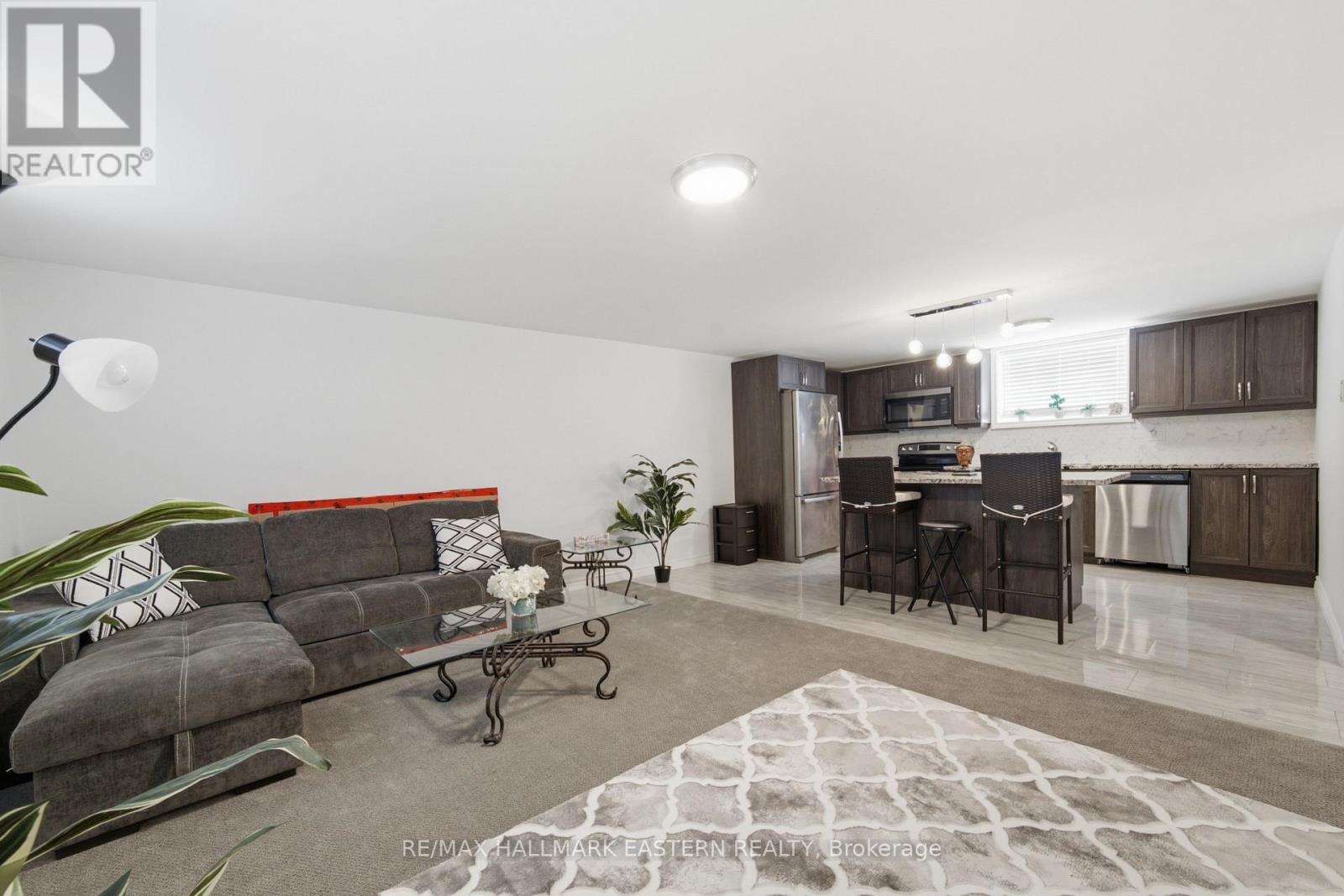 636 FRANK STREET - 29