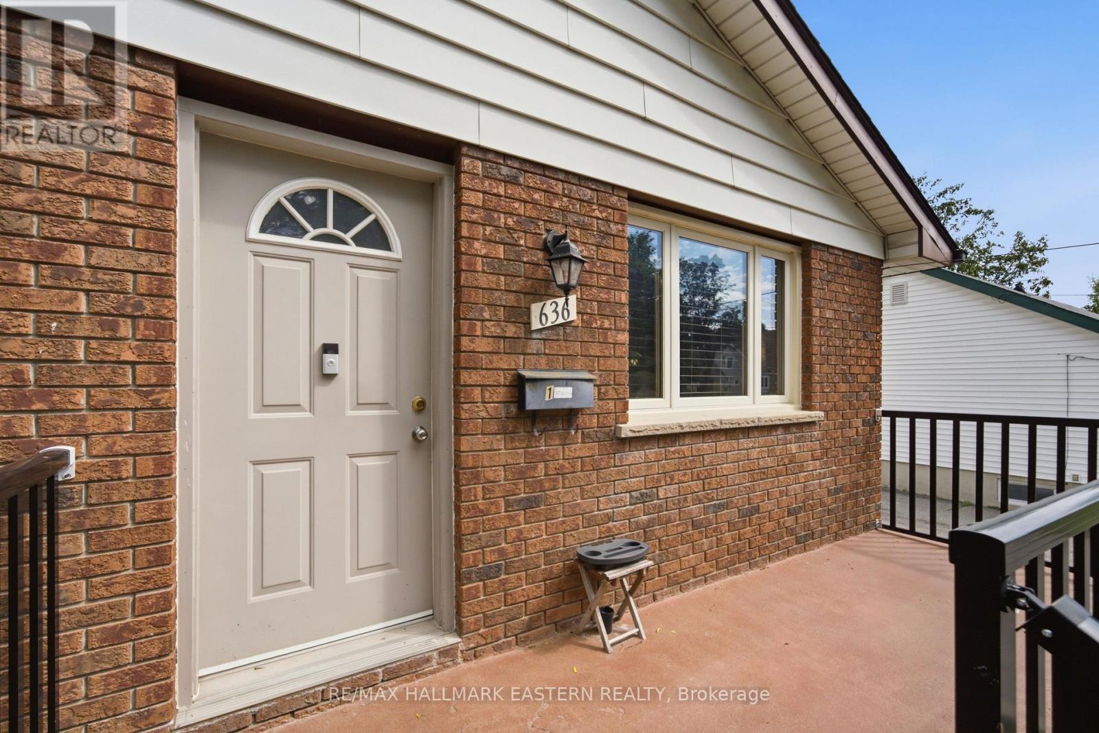 636 FRANK STREET - 3