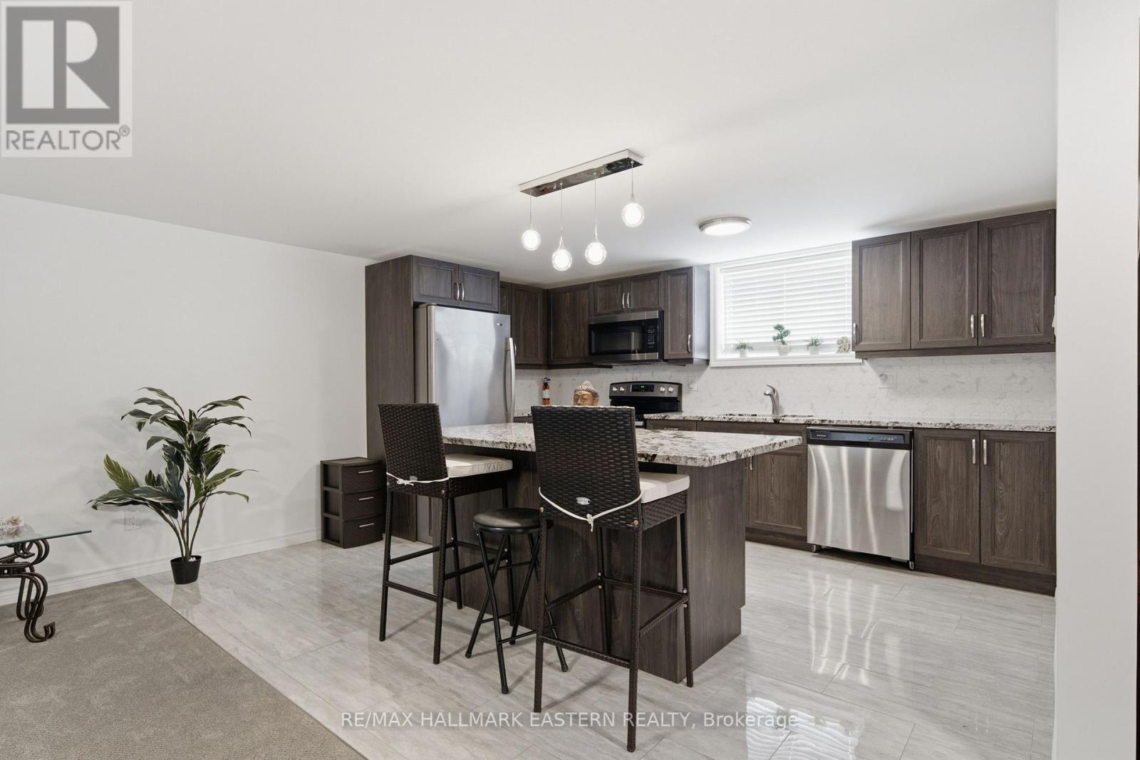636 FRANK STREET - 30