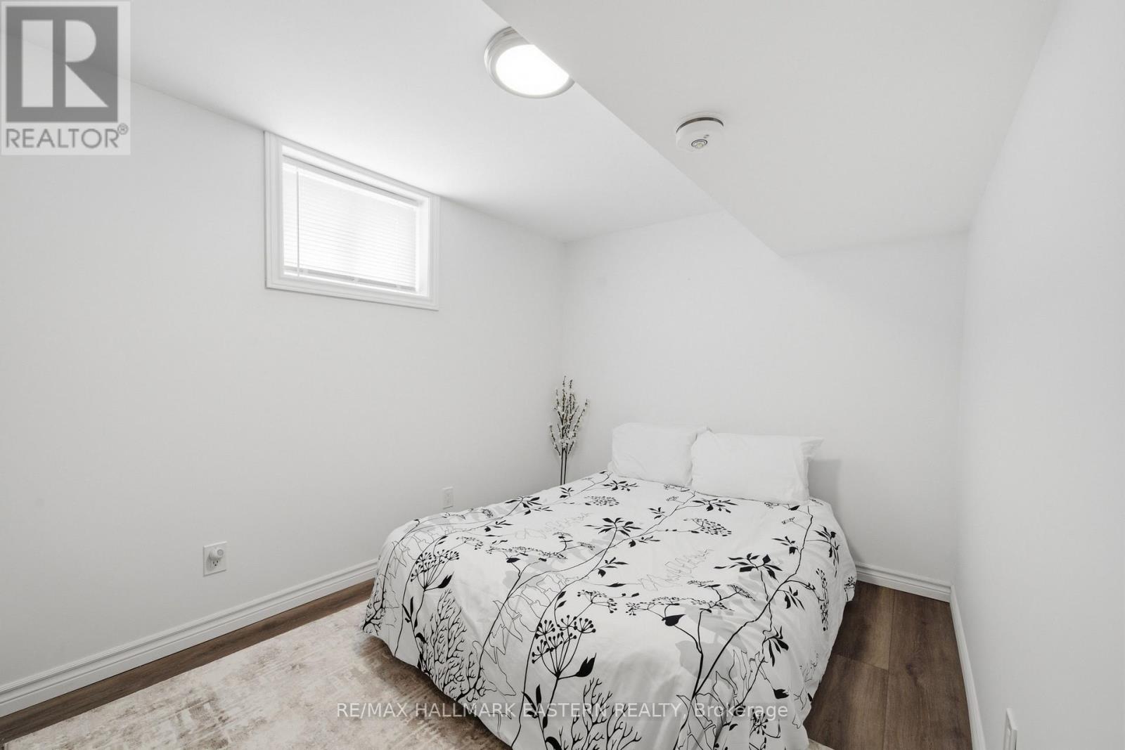 636 FRANK STREET - 37