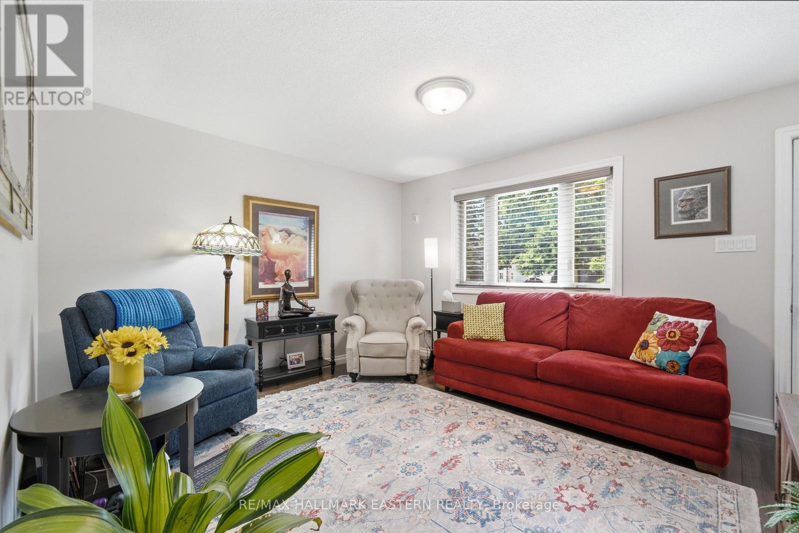 636 FRANK STREET - 5