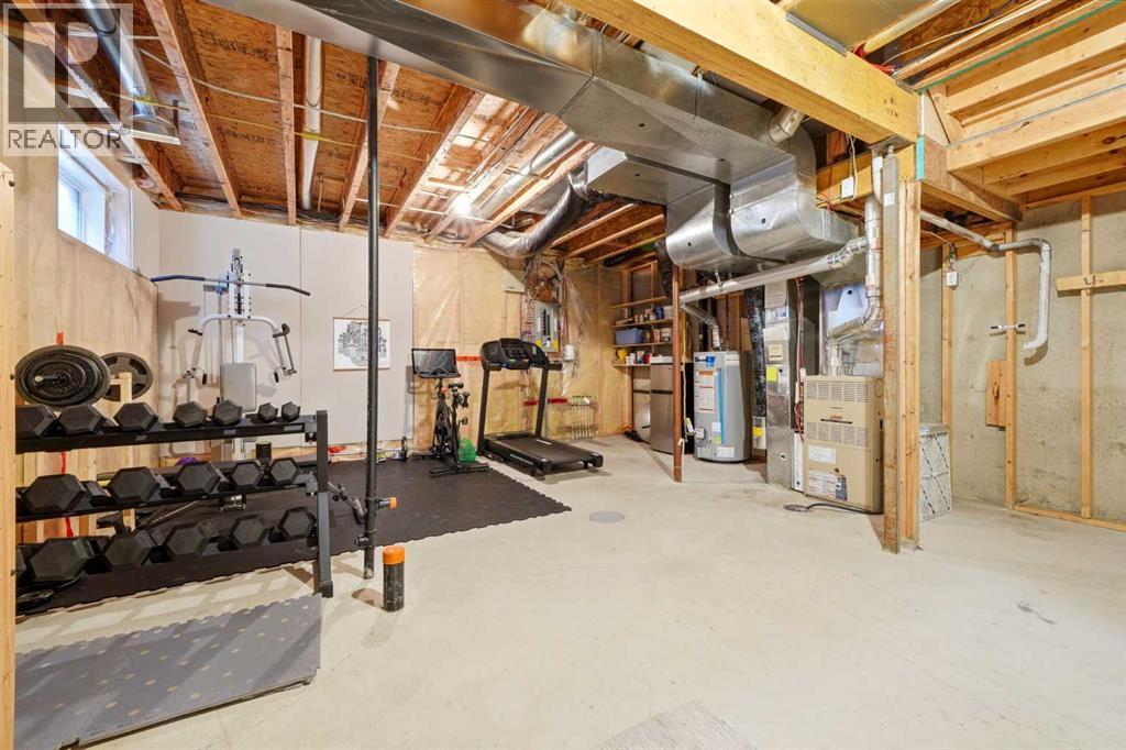 612 19 Avenue NW — photo 25