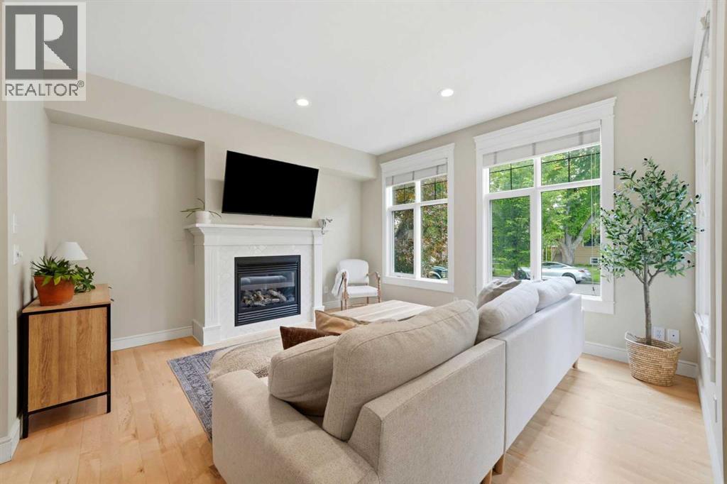 612 19 Avenue NW - photo 3