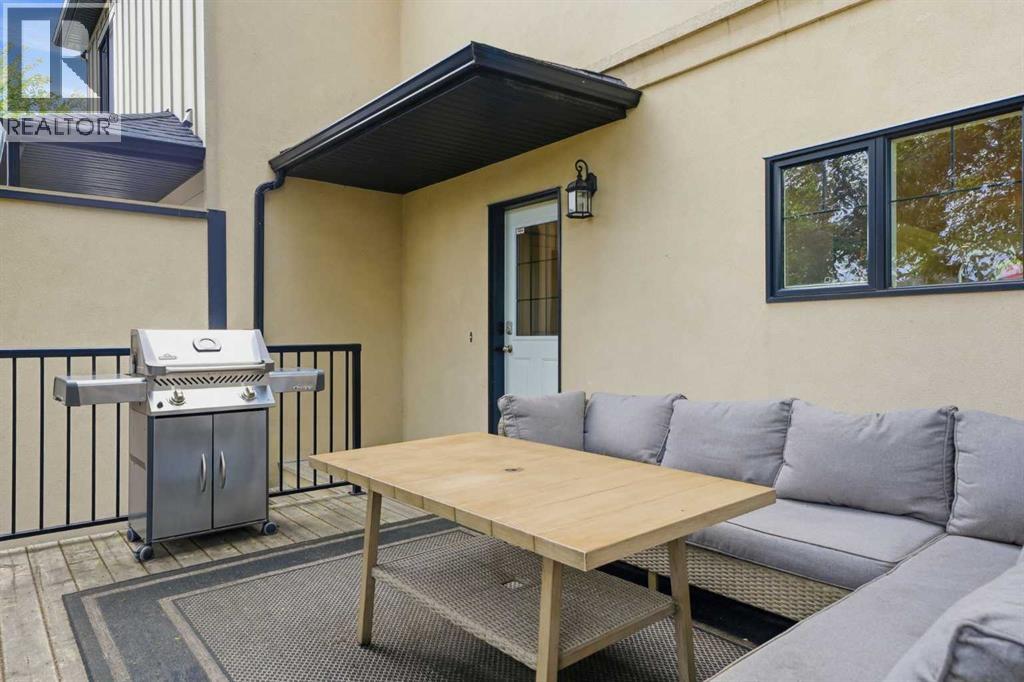 612 19 Avenue NW — photo 33