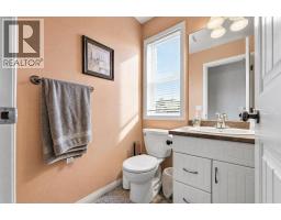 10910 Velda Road, Lake Country, BC V4V1W7 Photo 17