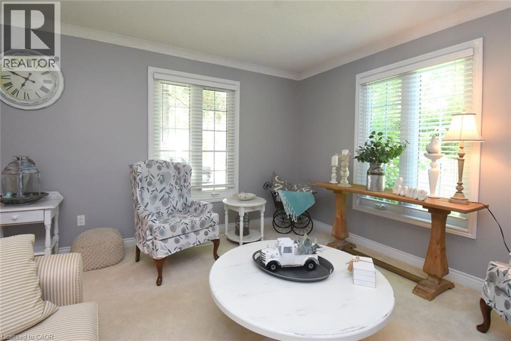 4-bedroom home for sale at 24 SHAW Street, Caledonia ON · photo 5 of 44