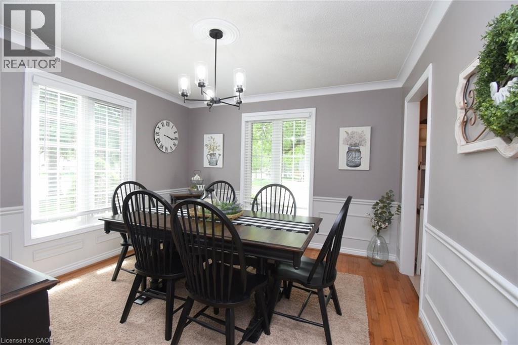 4-bedroom home for sale at 24 SHAW Street, Caledonia ON · photo 9 of 44